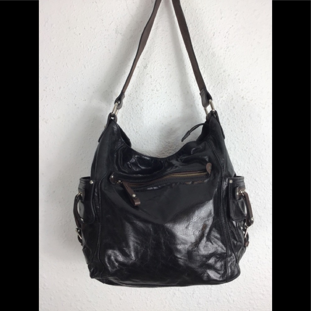 Tano black leather shoulder handbag